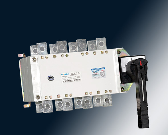 NMGLZ1-63A~3150A轉(zhuǎn)換隔離開(kāi)關(guān)（雙投開(kāi)關(guān)）上下組合運(yùn)用于兩條低壓電路切換或者兩個(gè)負(fù)載設(shè)備的轉(zhuǎn)換或安全隔離等?！?>
											NMGLZ1-63A~3150A轉(zhuǎn)換隔離開(kāi)關(guān)（雙投開(kāi)關(guān)）上下組合</a>
										</div>
										 
										<div   id=